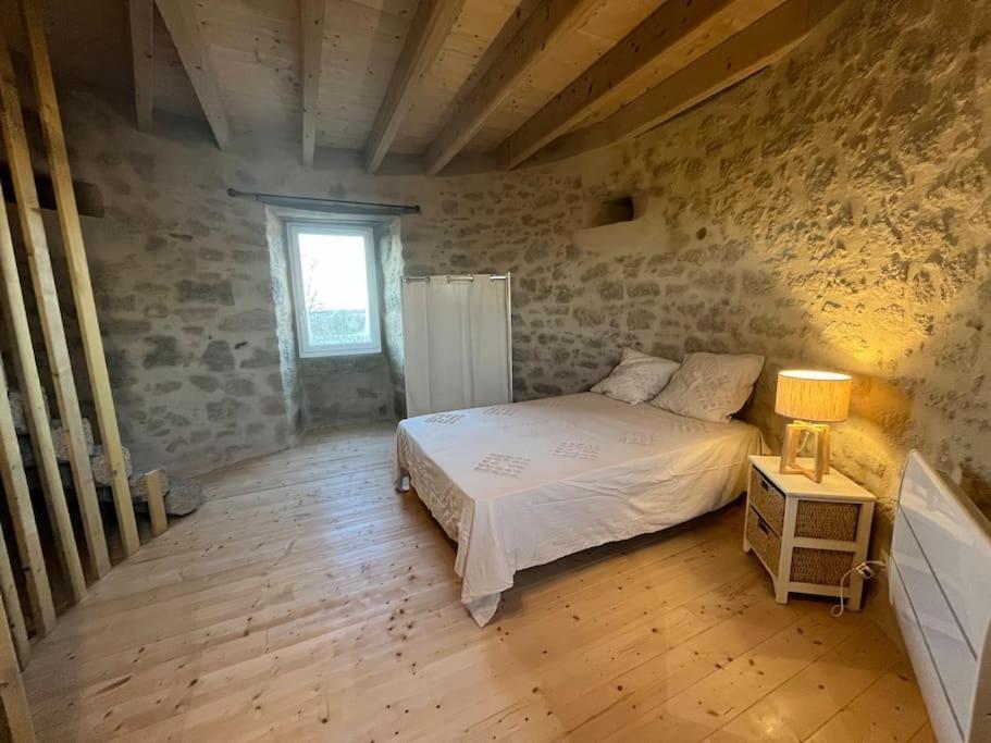Loue Ancien Moulin A Vent Avec Piscine Et Jacuzzi Vila Neuvy-Bouin Exterior foto