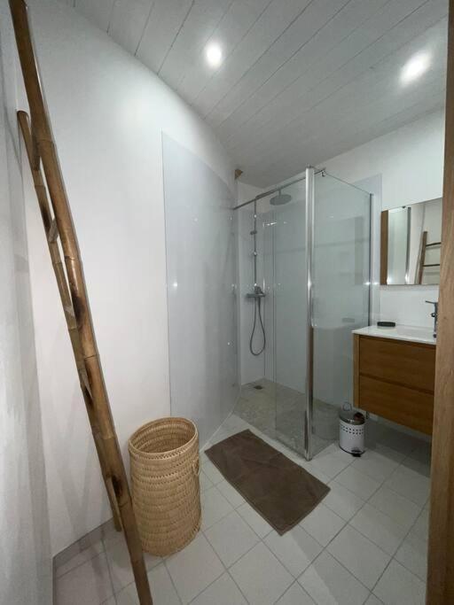 Loue Ancien Moulin A Vent Avec Piscine Et Jacuzzi Vila Neuvy-Bouin Exterior foto